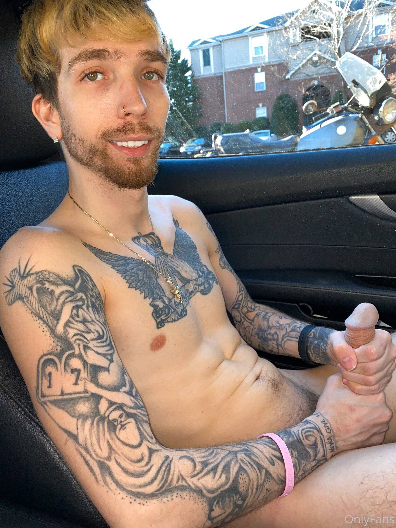 Bryan Silva GRATATA